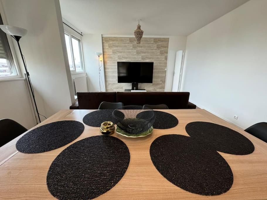 Grand Appartement 3 Chambres Balcon - Partdieu 里昂 外观 照片